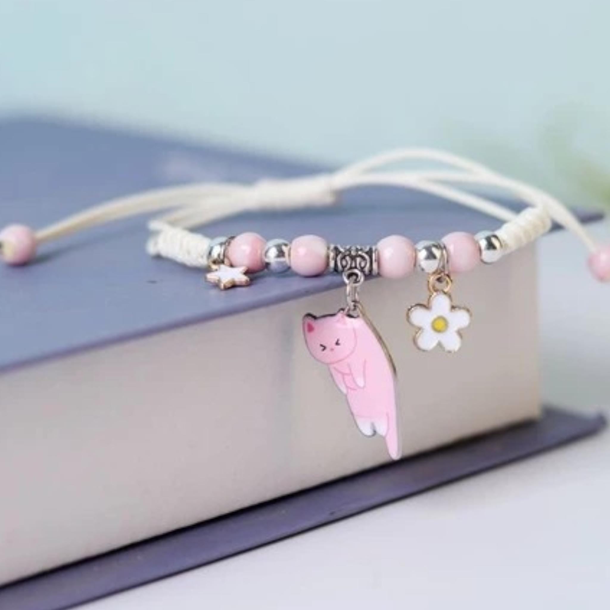 Minimalist Cat Charm Bracelet: Adjustable Wristband for Cat Lovers