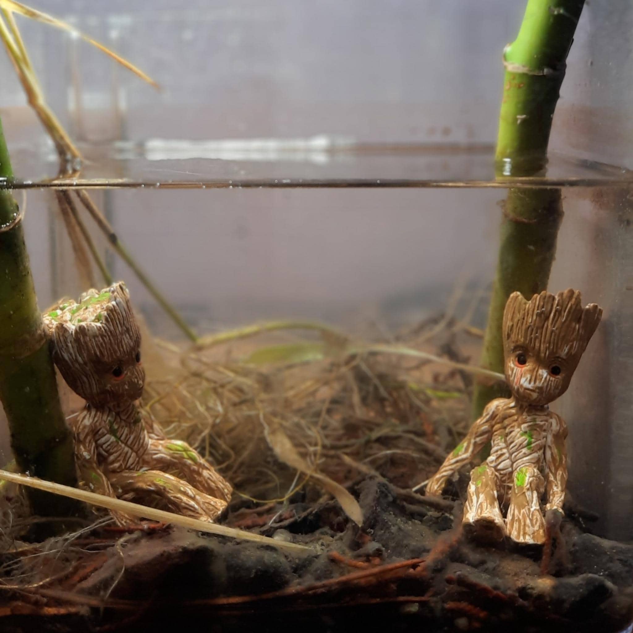 Mini Groot Aquarium Decoration: Resin Terrarium Figurine