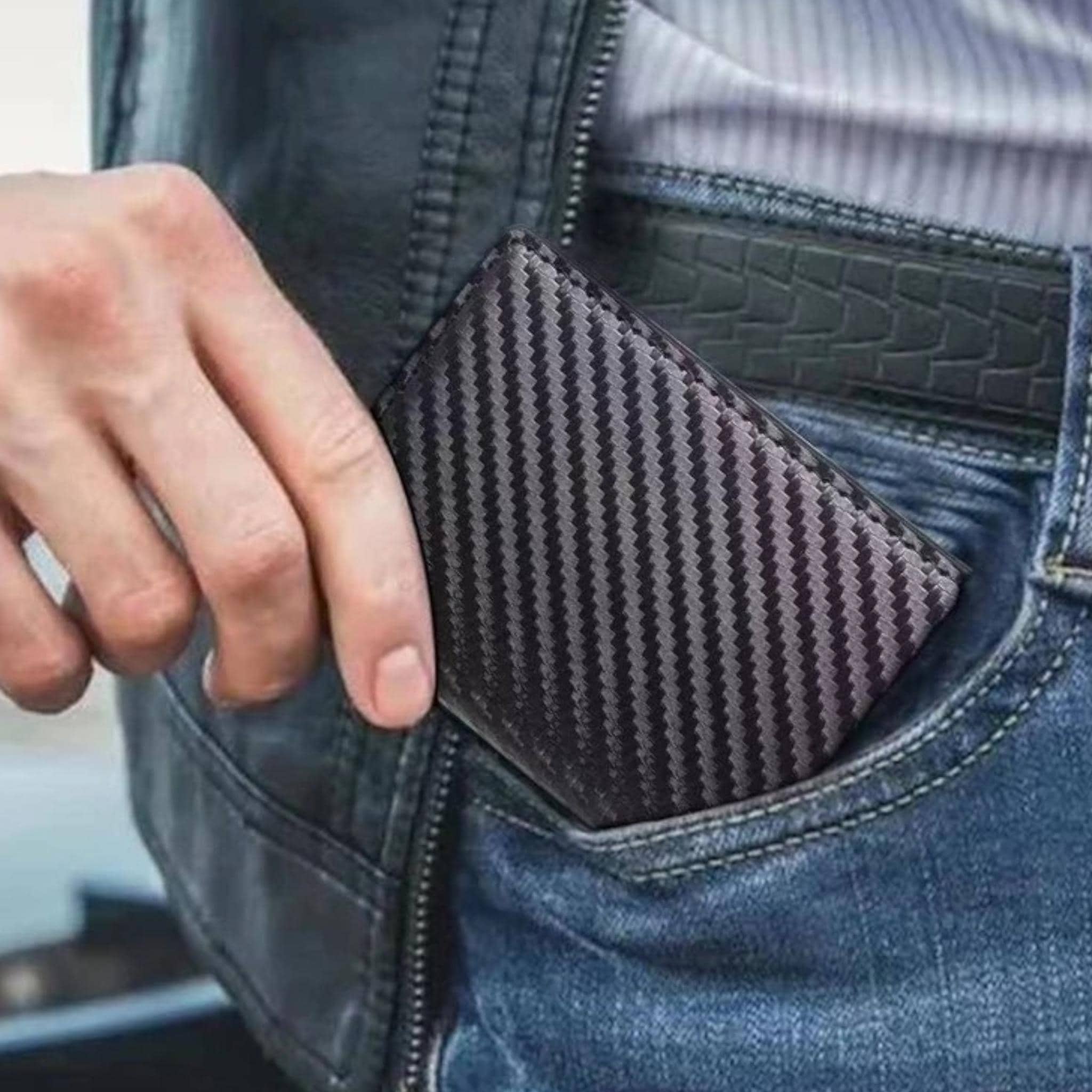 Pink Carbon Fiber RFID Wallet: Minimalist Anti-Tap Card Holder